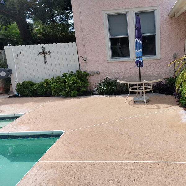 Pool Enclosure Cleaning Pros